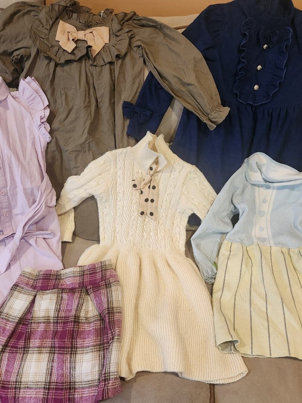 Lot of 5 dresses and 1 skirt